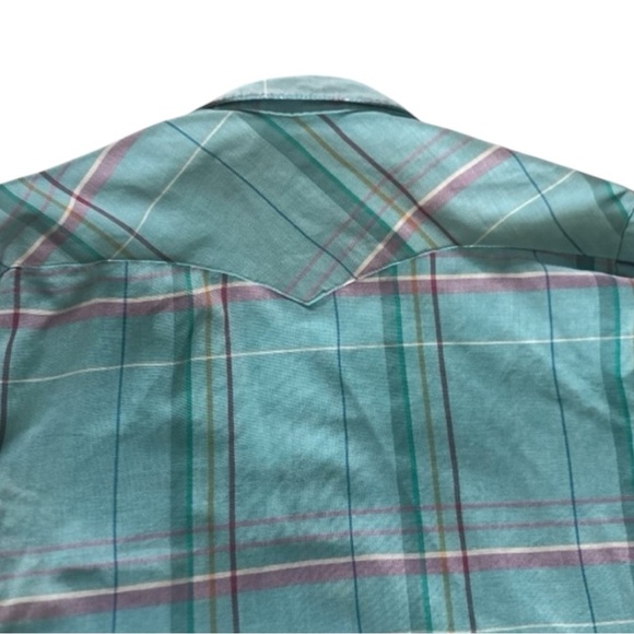 Vintage Wrangler Button down shirt - Picture 3 of 5